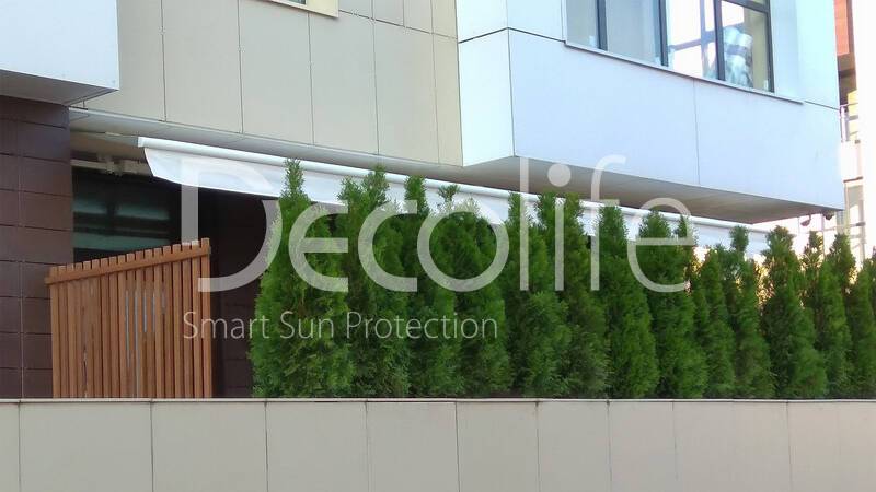 Awning Decolife G500 for a summer terrace - 