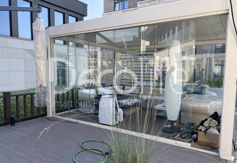 Pergola Decolife Bioclimatic B600 + Sliding glazing, implemented by our partner ''Lux Terras'' - 