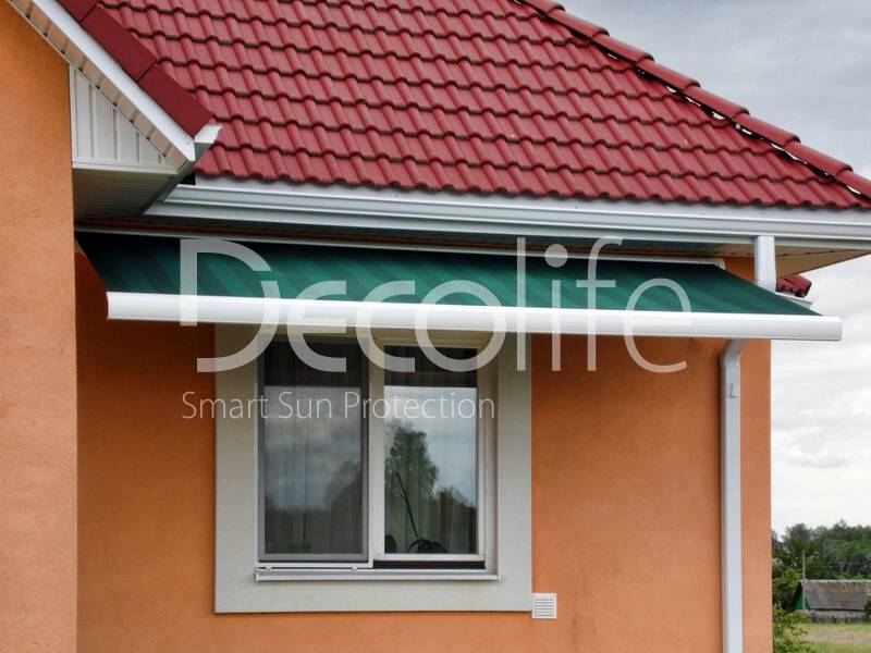 Cassette awning Decolife G500 for a cottage - 