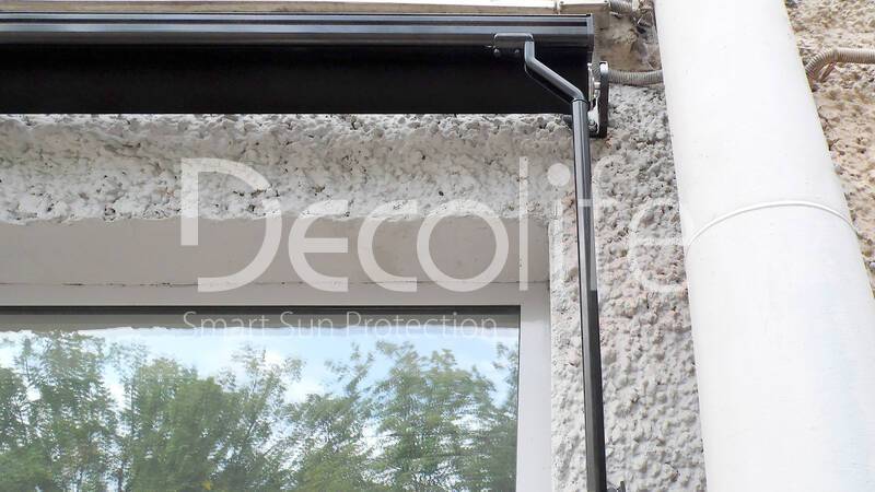 Awning for shop windows Decolife G400, travel agency - 