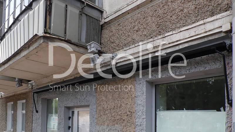 Awning for shop windows Decolife G400, travel agency - 