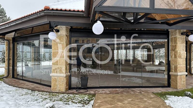 Sliding glazing Decolife S200, implemented by our partner Lux Terras - 